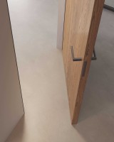 Дверь деревянная в стиле сканди