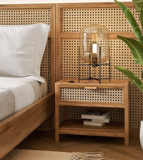 Прикроватная тумба в спальню с ротангом